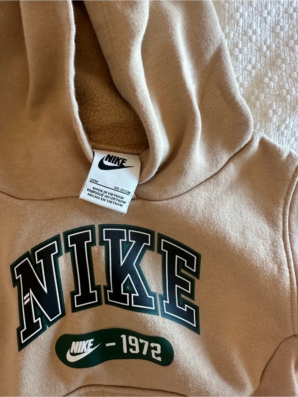 Nike Beige Toddler Hoodie & Jogger Set with Green Logo - Picture 4 of 7